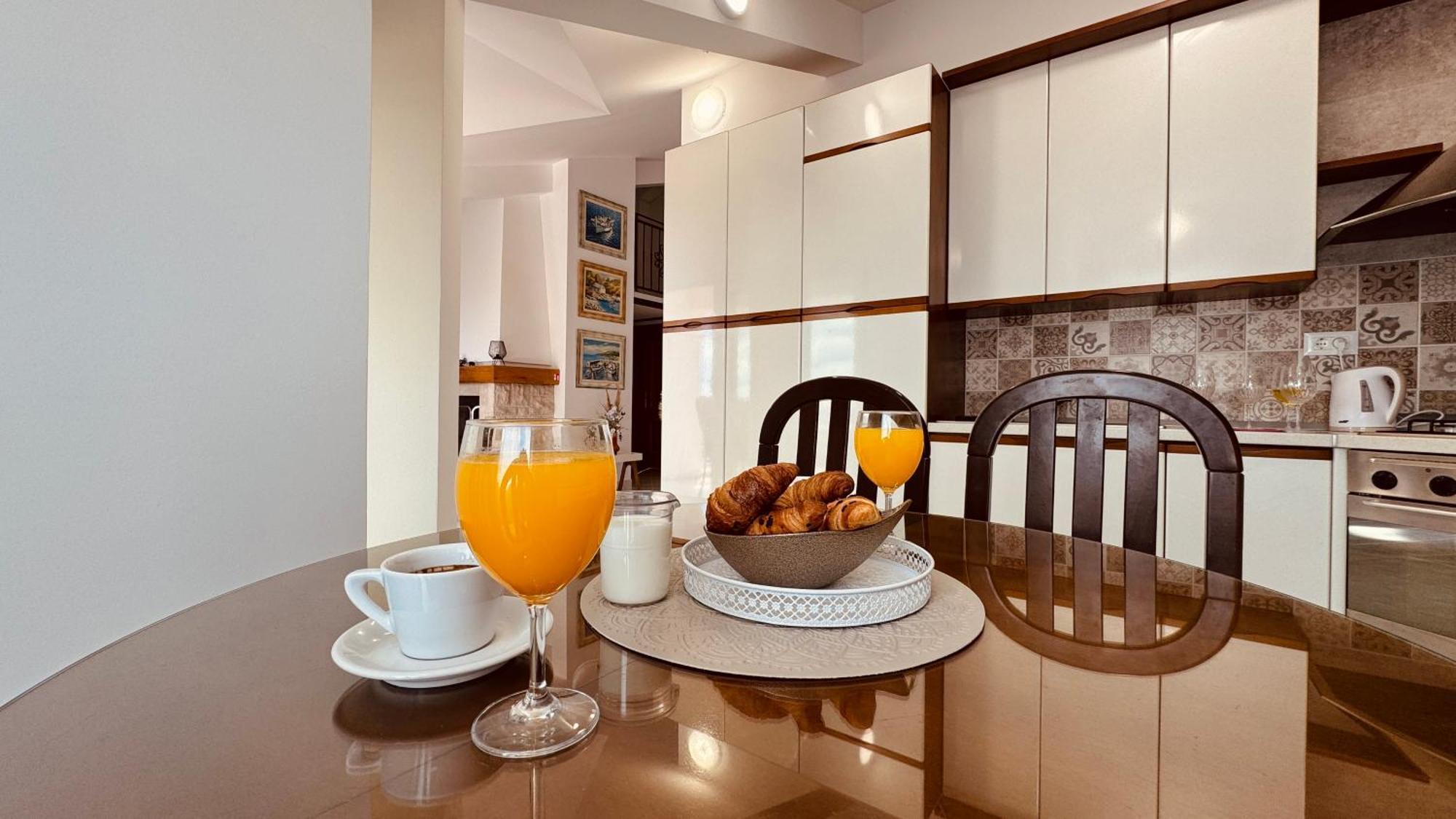 Penthouse Lapis Apartment สปลิท ภายนอก รูปภาพ