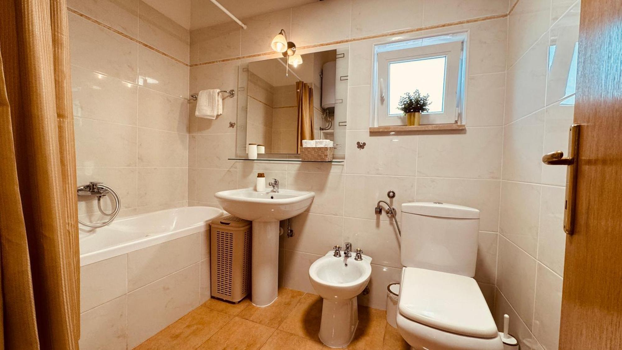 Penthouse Lapis Apartment สปลิท ภายนอก รูปภาพ